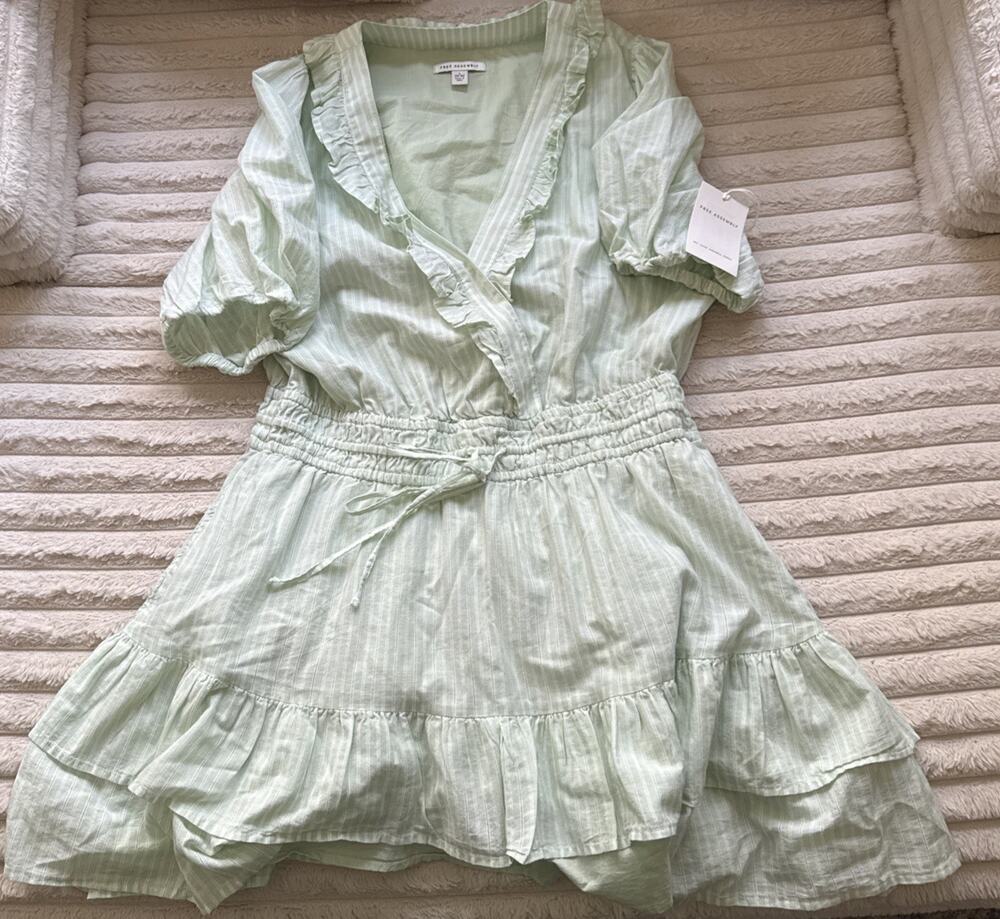 Free Assembly Women’s Green/White Striped Mini Dress L (12-14) Pockets